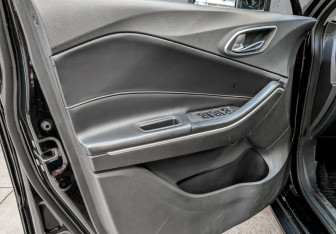 Подержанный автомобиль Москвич 3 2023 года (19 фото)