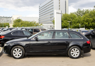 Подержанный автомобиль Audi A4 Wagon 2008 года (6 фото)