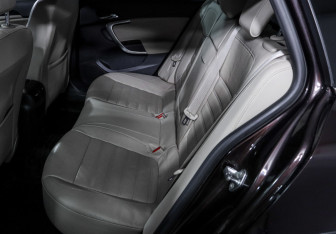 Подержанный автомобиль Opel Insignia Wagon 2014 года (10 фото)