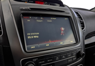 Подержанный автомобиль Kia Sorento 2016 года (26 фото)