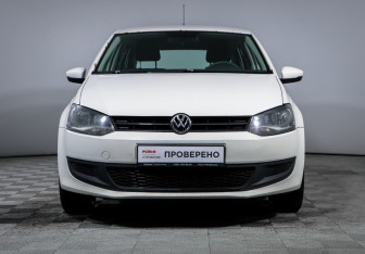 Подержанный автомобиль Volkswagen Polo Hatchback 2011 года (2 фото)