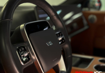 Подержанный автомобиль LiXiang L7 2023 года (19 фото)