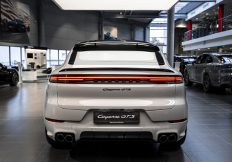 Новый Porsche Cayenne 2025 (9 фото)