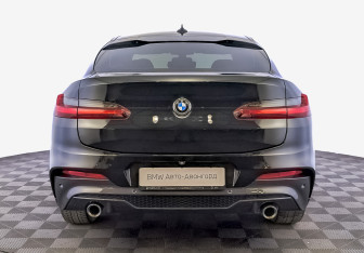 Подержанный автомобиль BMW X4 2020 года (6 фото)