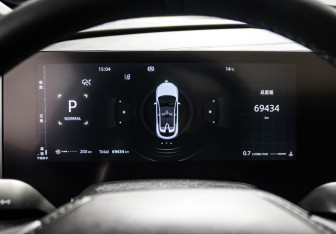 Подержанный автомобиль Changan UNI-T 2023 года (10 фото)