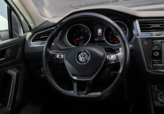 Подержанный автомобиль Volkswagen Tiguan 2017 года (12 фото)