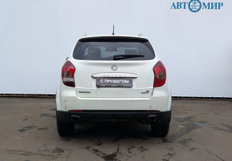 Подержанный автомобиль SsangYong Actyon 2011 года (7 фото)