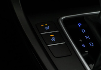 Подержанный автомобиль Hyundai Creta 2021 года (11 фото)