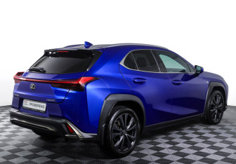 Подержанный автомобиль Lexus UX 2019 года (5 фото)