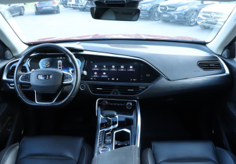 Подержанный автомобиль Geely Tugella 2022 года (12 фото)