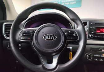 Подержанный автомобиль Kia Sportage 2017 года (15 фото)