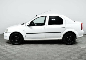 Подержанный автомобиль Renault Logan Sedan 2013 года (3 фото)