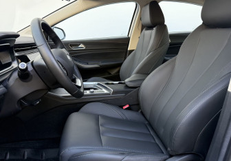Подержанный автомобиль Omoda S5 2024 года (10 фото)