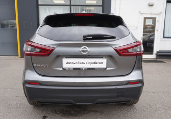Подержанный автомобиль Nissan Qashqai 2021 года (6 фото)