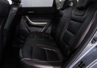 Подержанный автомобиль Changan CS35 2014 года (11 фото)