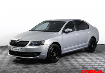 Подержанный автомобиль Skoda Octavia Liftback 2015 года (1 фото)
