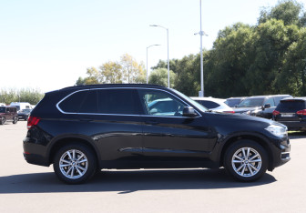 Подержанный автомобиль BMW X5 2017 года (4 фото)