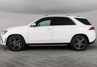 Подержанный автомобиль Mercedes-Benz GLE 2021 года (8 фото)