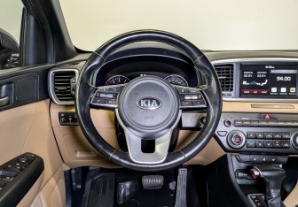 Подержанный автомобиль Kia Sportage 2020 года (21 фото)
