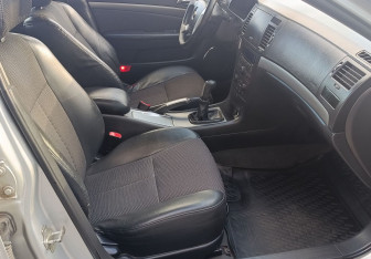 Подержанный автомобиль Chevrolet Epica 2011 года (9 фото)