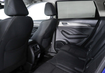 Подержанный автомобиль Haval F7 2019 года (9 фото)