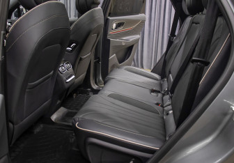 Подержанный автомобиль Jaecoo J8 2024 года (12 фото)