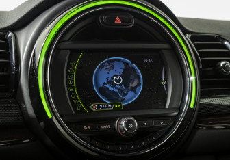 Подержанный автомобиль MINI Clubman Wagon 2016 года (16 фото)