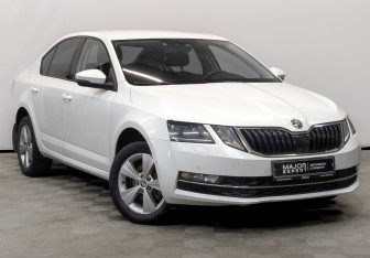 Подержанный автомобиль Skoda Octavia Liftback 2018 года (3 фото)