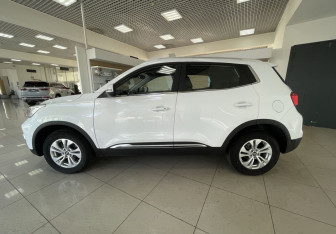 Подержанный автомобиль Chery Tiggo 4 Pro 2023 года (8 фото)