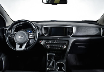Подержанный автомобиль Kia Sportage 2019 года (9 фото)