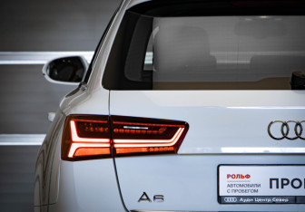 Подержанный автомобиль Audi A6 Wagon 2016 года (39 фото)