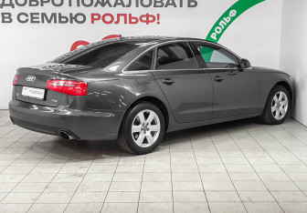 Подержанный автомобиль Audi A6 Sedan 2011 года (4 фото)