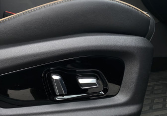 Подержанный автомобиль Omoda C5 2023 года (27 фото)