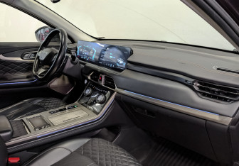 Подержанный автомобиль Exeed TXL 2022 года (10 фото)