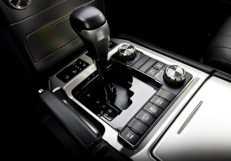 Подержанный автомобиль Toyota Land Cruiser Suv 2019 года (30 фото)