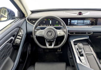 Подержанный автомобиль Voyah Free 2022 года (22 фото)