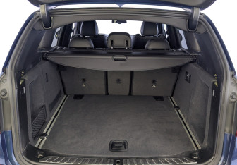 Подержанный автомобиль BMW X3 2021 года (10 фото)