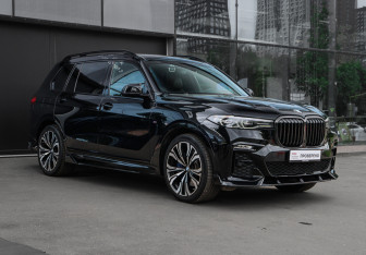 Подержанный автомобиль BMW X7 2019 года (3 фото)