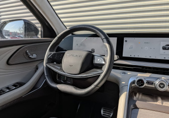 Подержанный автомобиль Exeed RX 2024 года (26 фото)