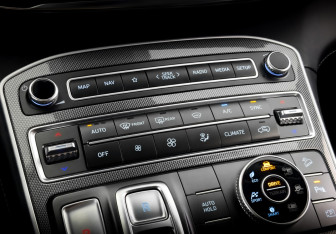 Подержанный автомобиль Hyundai Santa Fe 2021 года (29 фото)