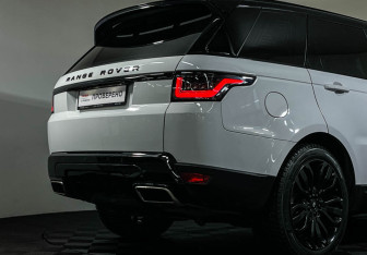 Подержанный автомобиль Land Rover Range Rover Sport 2018 года (25 фото)