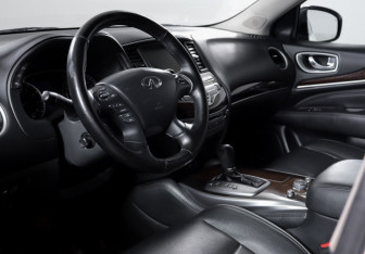 Подержанный автомобиль Infiniti QX60 2014 года (14 фото)