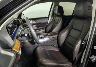 Подержанный автомобиль Mercedes-Benz GLE 2020 года (15 фото)