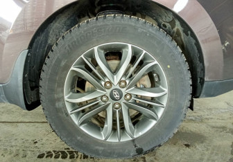 Подержанный автомобиль Hyundai ix35 2014 года (18 фото)