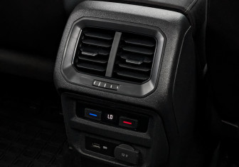 Подержанный автомобиль Volkswagen Tiguan 2020 года (29 фото)