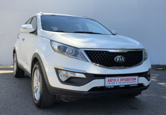 Подержанный автомобиль Kia Sportage 2014 года (3 фото)