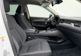 Подержанный автомобиль Haval F7 2021 года (10 фото)