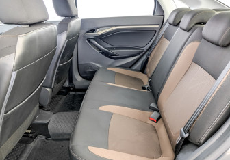 Подержанный автомобиль LADA (ВАЗ) Vesta Sedan 2018 года (12 фото)