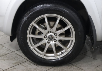 Подержанный автомобиль Toyota RAV4 2007 года (9 фото)