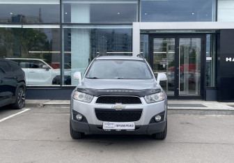 Подержанный автомобиль Chevrolet Captiva 2012 года (2 фото)